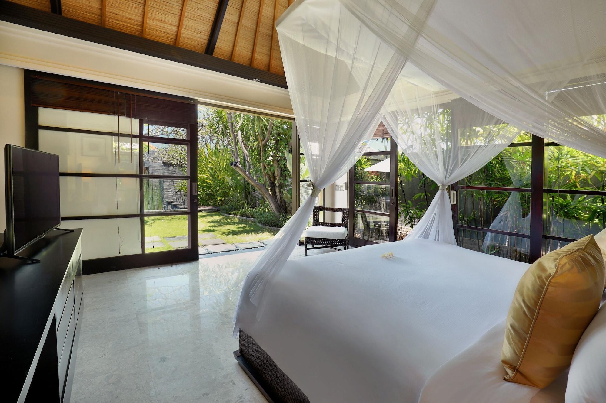 Peppers Seminyak Villa Exterior photo