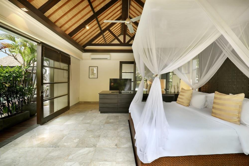 Peppers Seminyak Villa Exterior photo