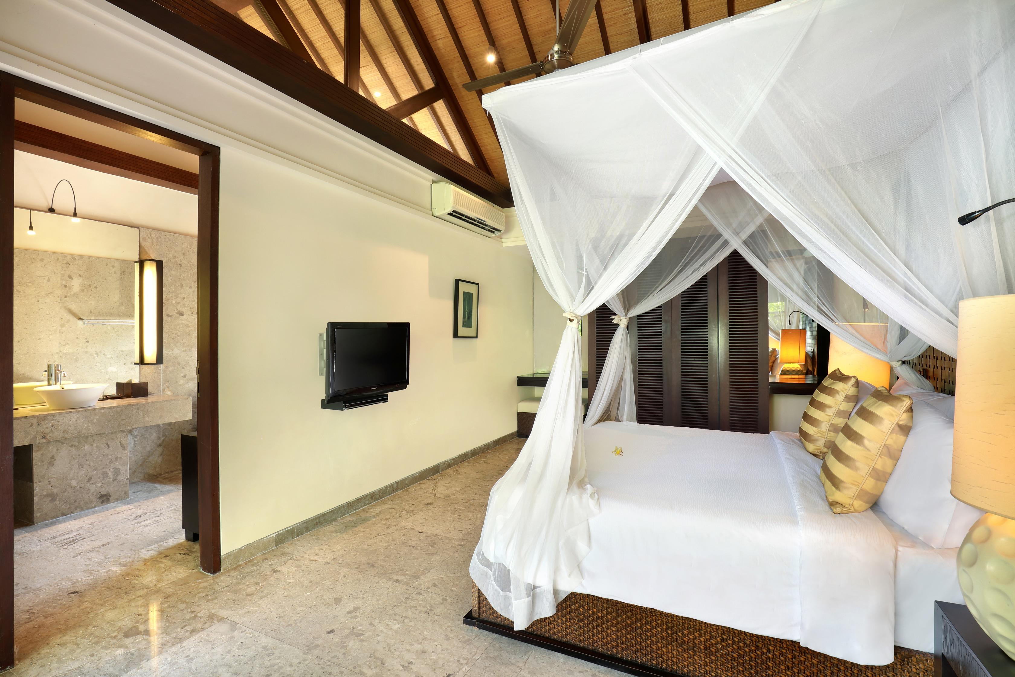 Peppers Seminyak Villa Exterior photo