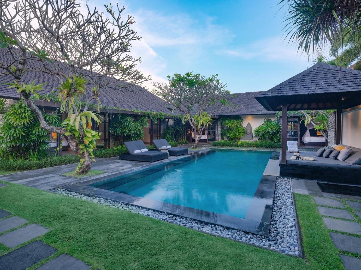 Peppers Seminyak Villa Exterior photo