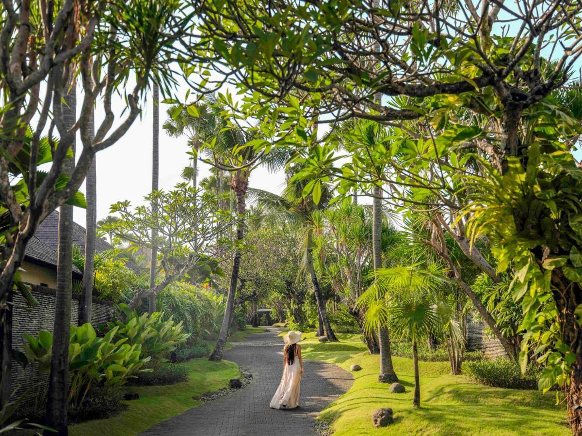 Peppers Seminyak Villa Exterior photo