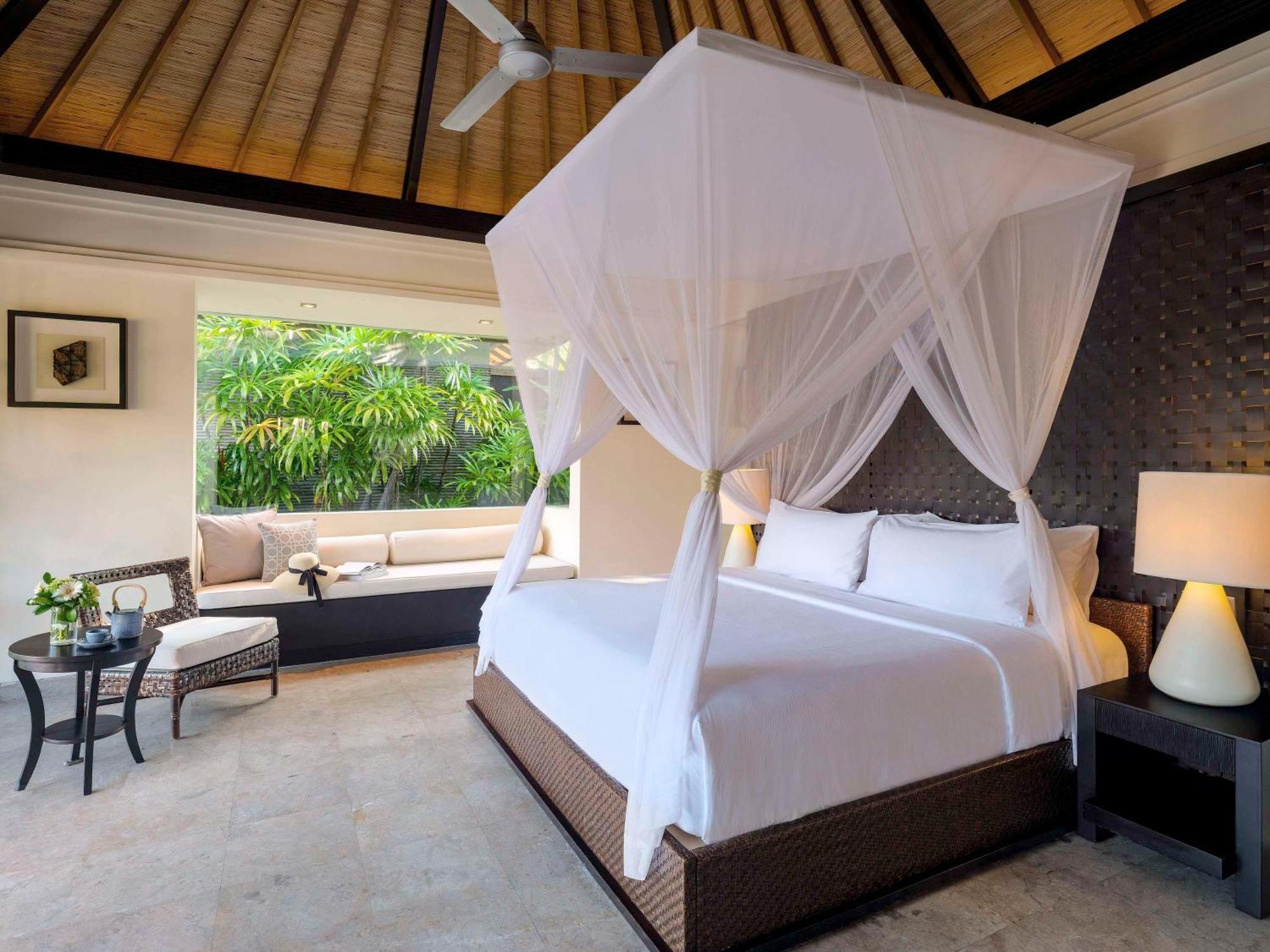 Peppers Seminyak Villa Exterior photo