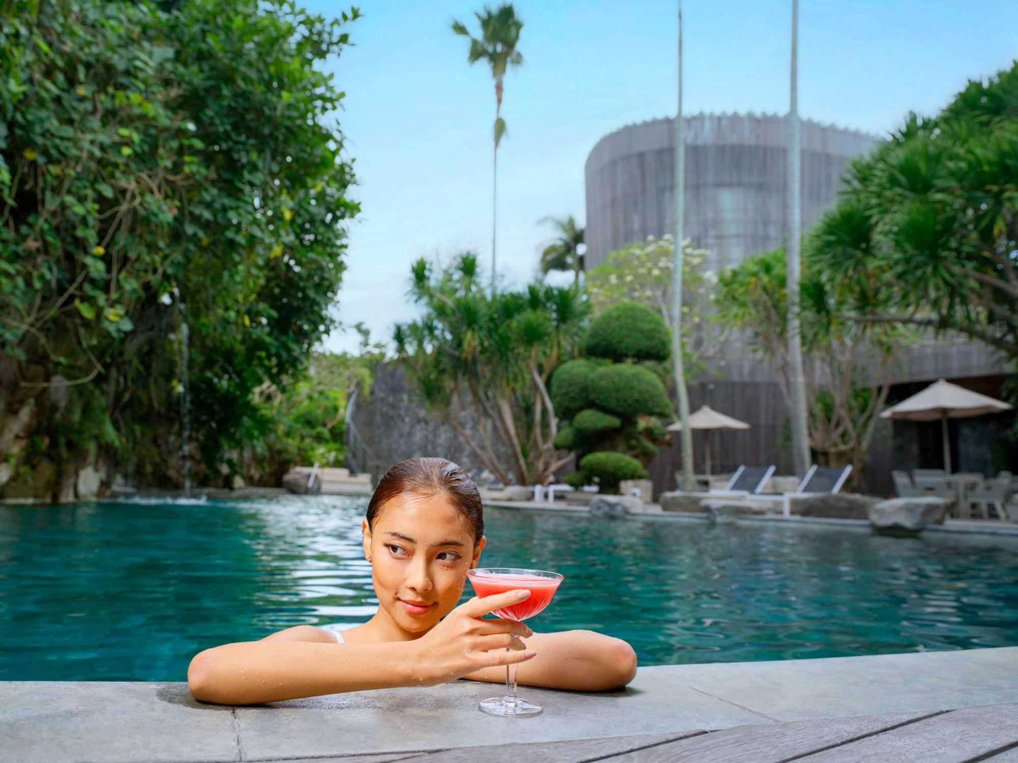 Peppers Seminyak Villa Exterior photo