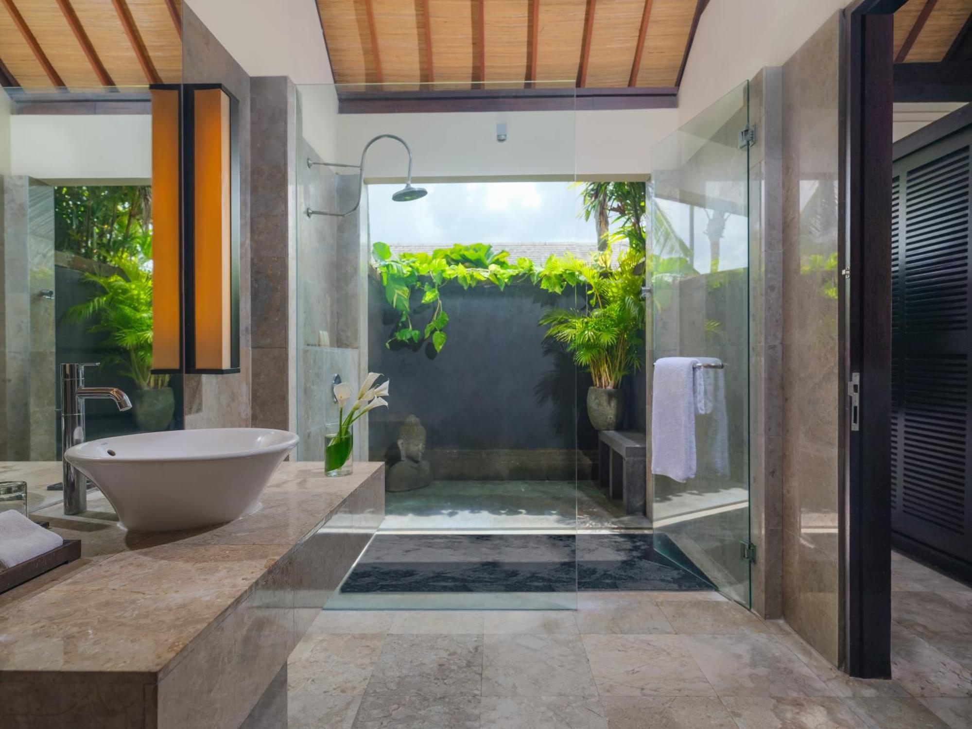 Peppers Seminyak Villa Exterior photo