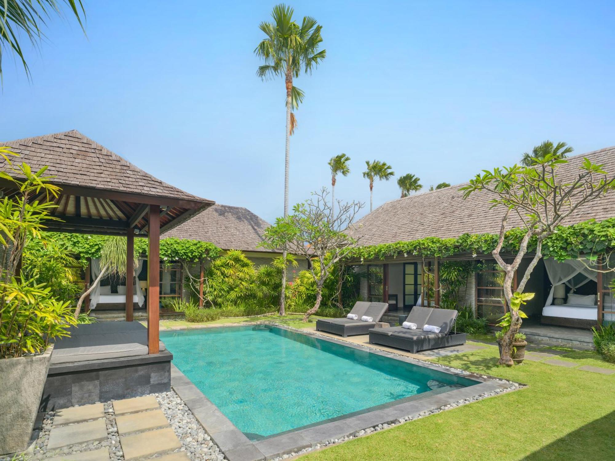 Peppers Seminyak Villa Exterior photo